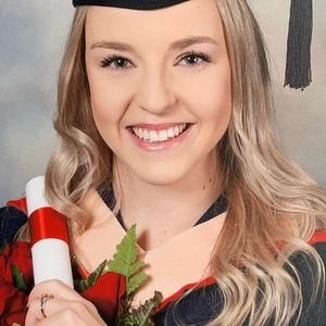 Meet your Posher, Hillary